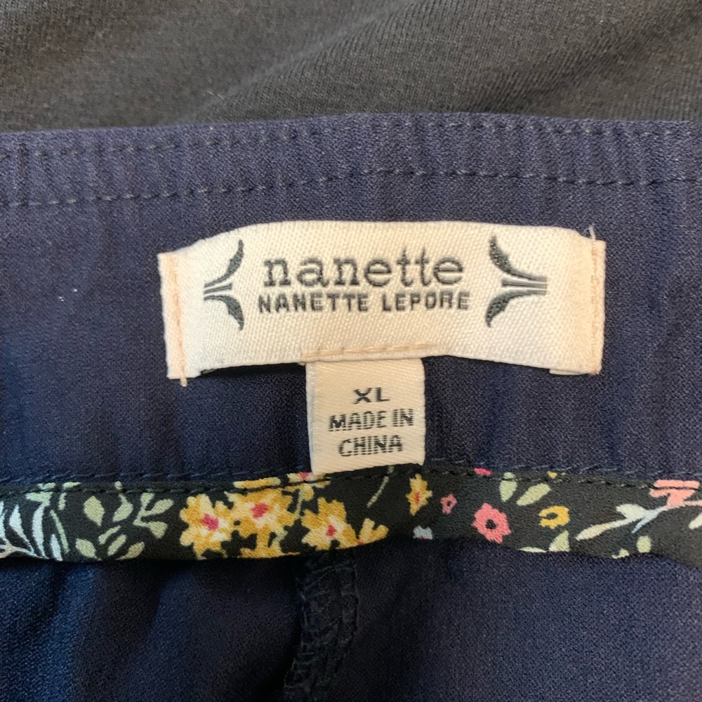 Nanette Lepore navy blue pull on ankle pants. Size XL - Picture 10 of 12